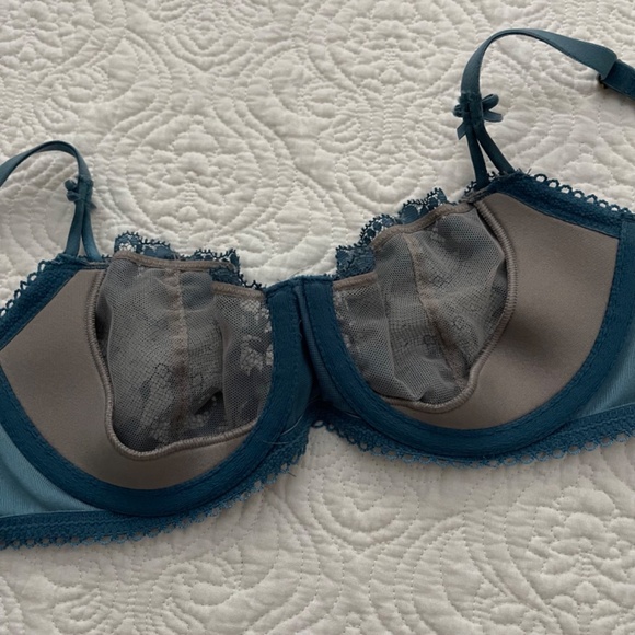 Victoria’s Secret Dream Angels 34B Push-up WO Padding Bra and PINK Cropp… - Picture 7 of 16